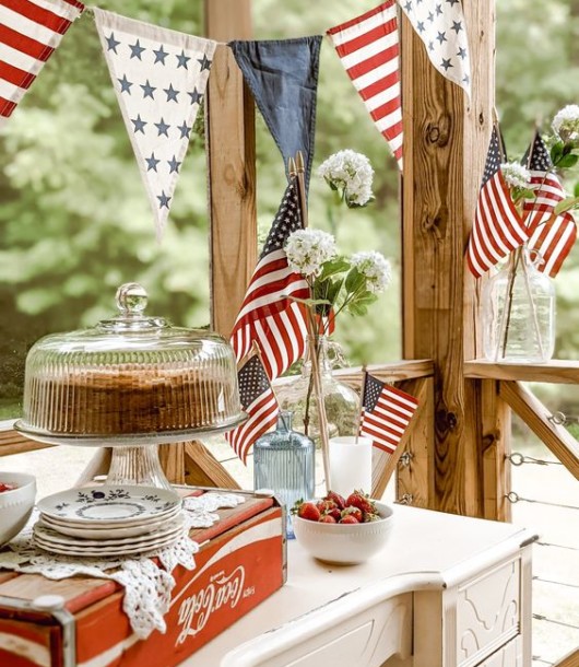 Memorial Day Home Decor: Celebrate in Style with All-American Flair